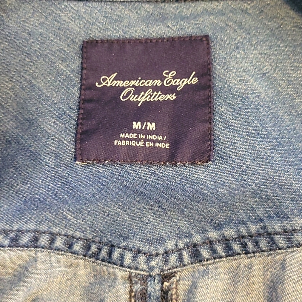 AEO womens long sleeve button down jeans shirt 100% cotton - Picture 6 of 8